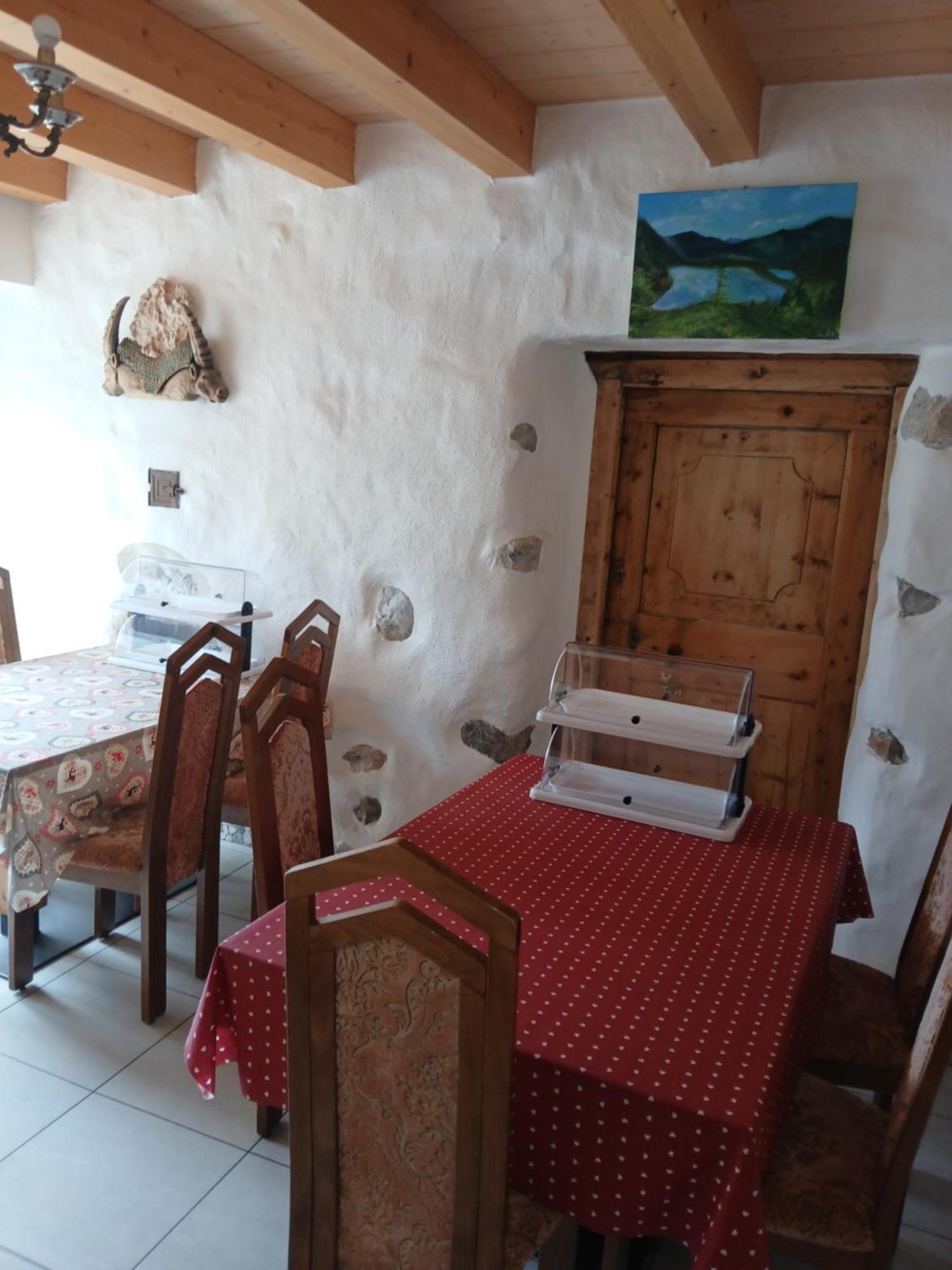 Bed and Breakfast Beb La Stube Dei Partel à Ziano di Fiemme Extérieur photo