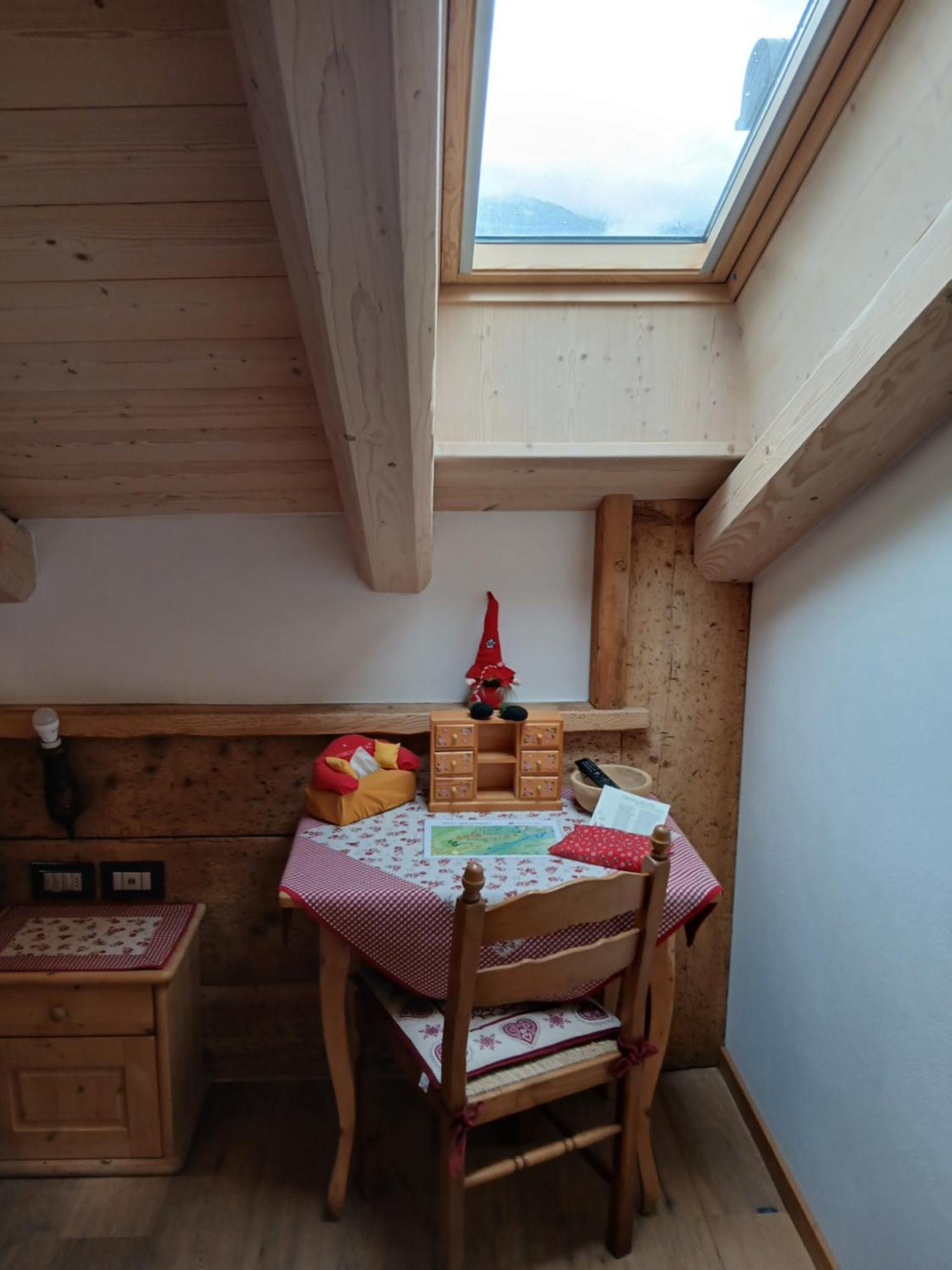 Bed and Breakfast Beb La Stube Dei Partel à Ziano di Fiemme Extérieur photo
