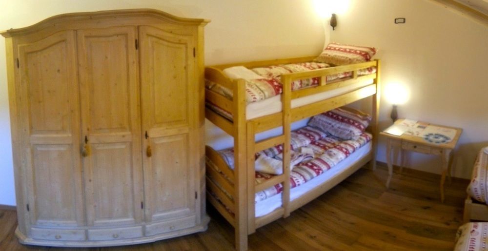 Bed and Breakfast Beb La Stube Dei Partel à Ziano di Fiemme Extérieur photo