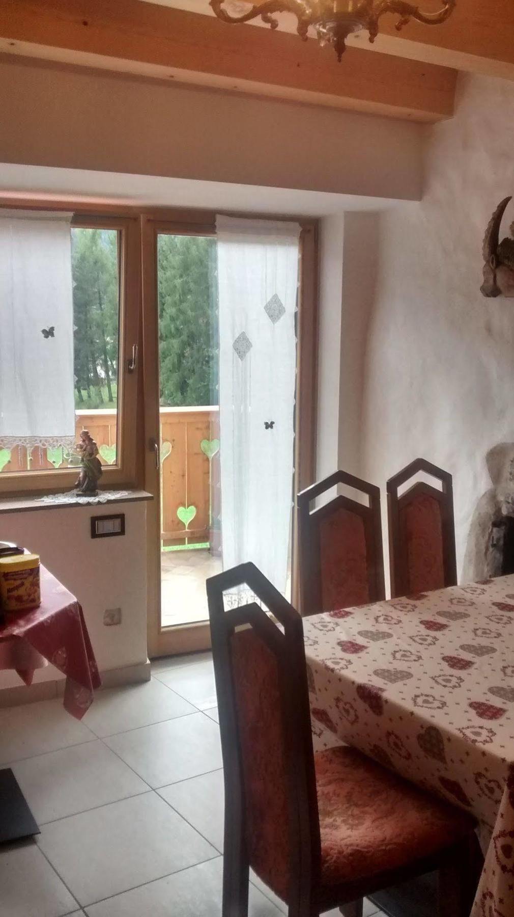 Bed and Breakfast Beb La Stube Dei Partel à Ziano di Fiemme Extérieur photo